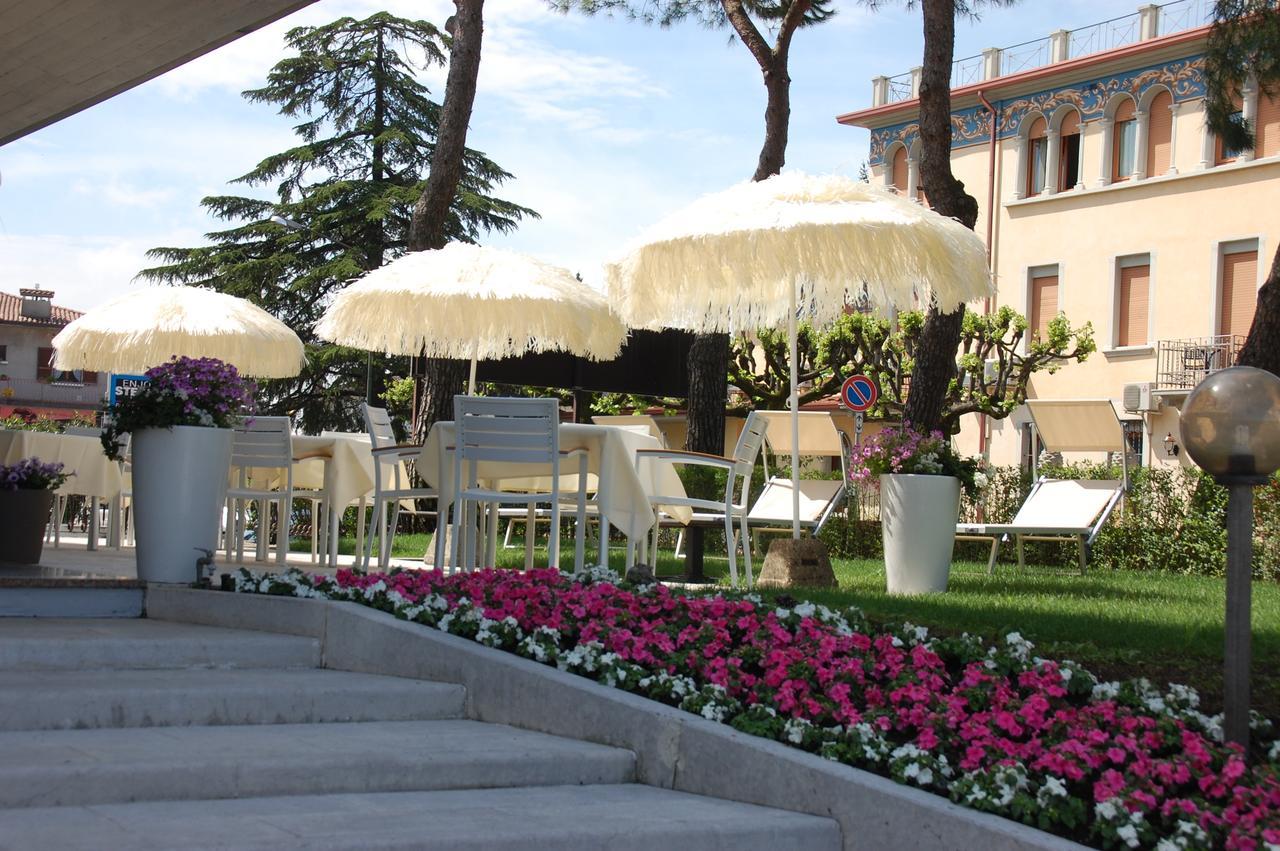 Hotel International Sirmione Eksteriør billede