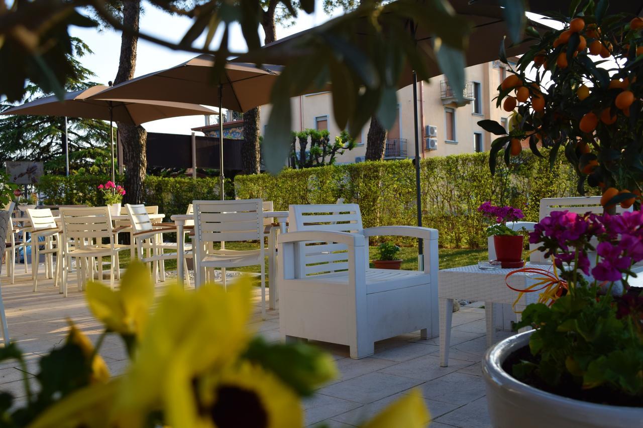 Hotel International Sirmione Eksteriør billede